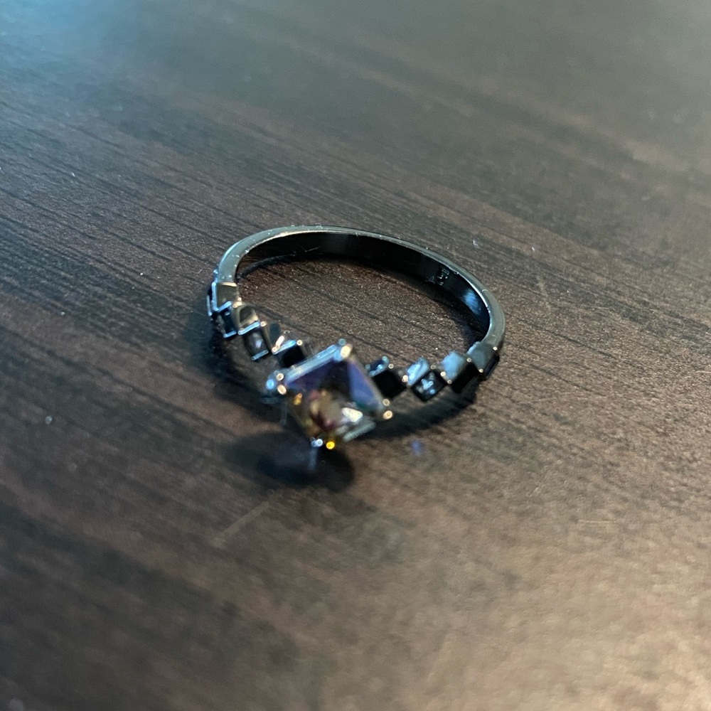 Fragrant Jewels Ring